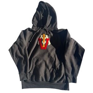Vintage Pro Weave Appliqué “V” Hoodie | 90s Collegiate Style Sweatshirt | Medium